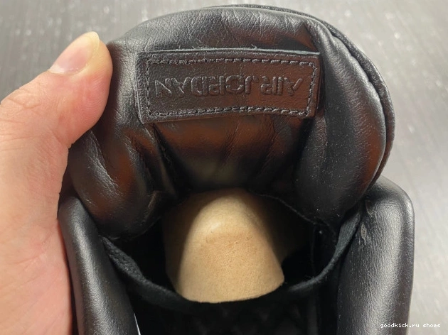 4 Retro Jordan 819139-010 Pony Hair Black 0807